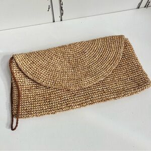 Mar Y Sol Clutch 11x6” Brown Tan Gold Woven Summer Vacation Resortwear Beach